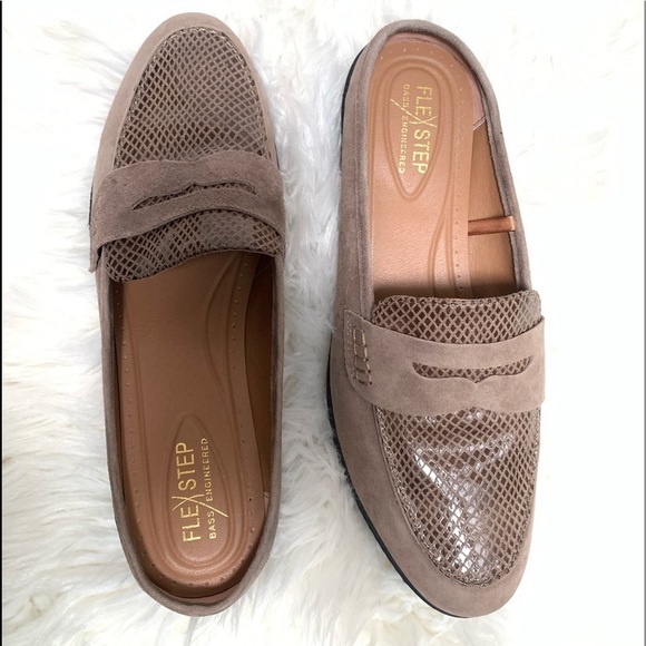 Bass  Flex Step Women's Nicole Taupe Mule Loafer - Picture 9 of 13